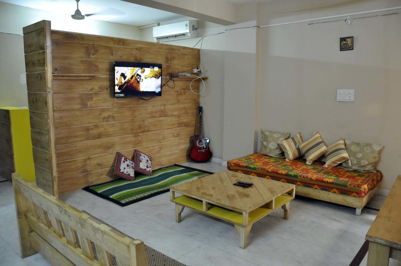 Friends Hostel New Delhi Exterior foto